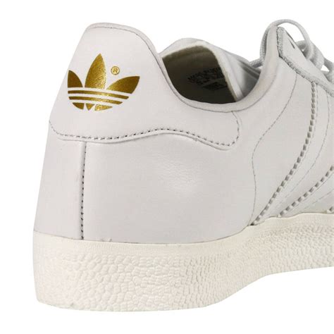 adidas originals white sneakers women.